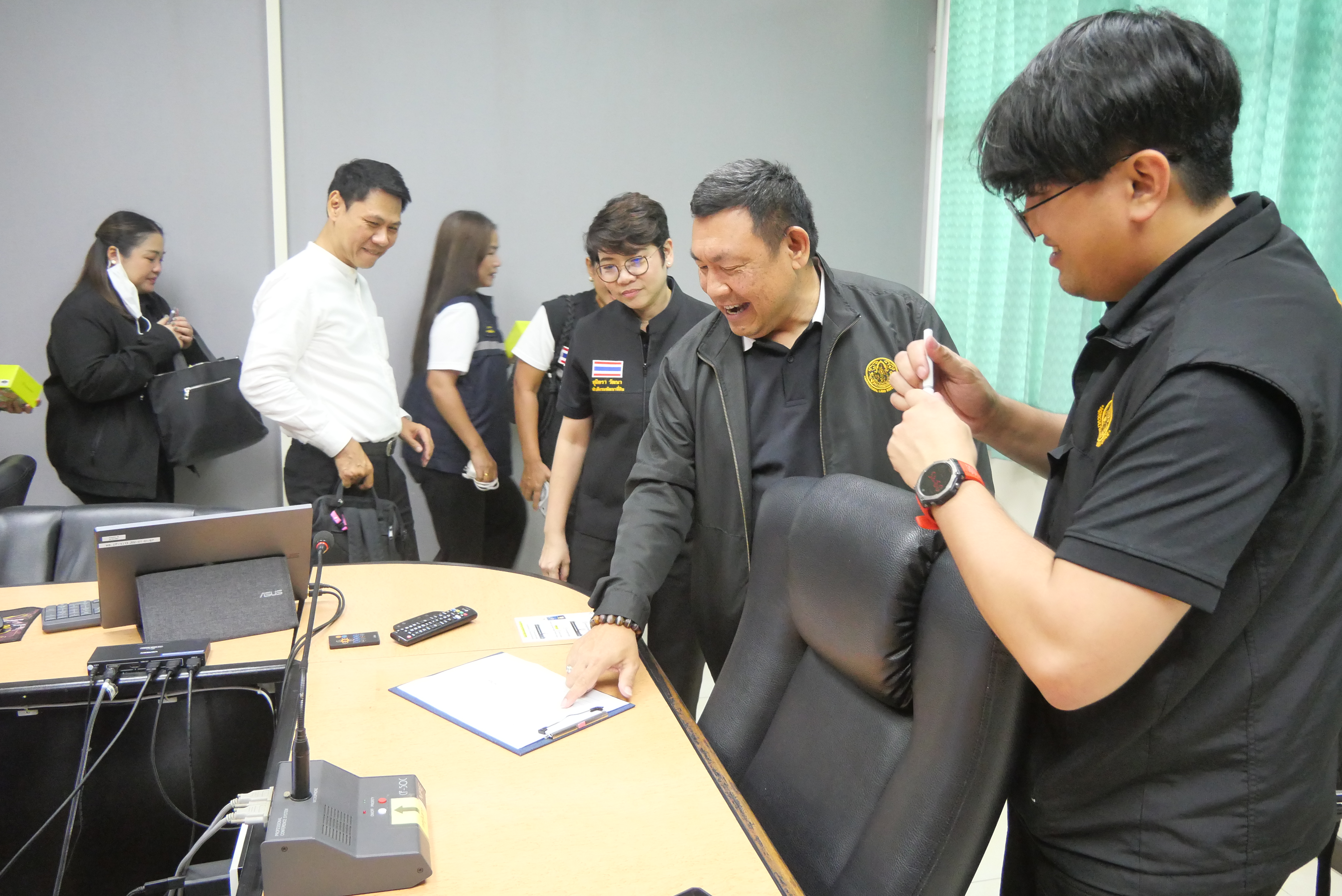 title - เลขาธิการ ส.ป.ก. ร่วมคณะ กษ. เตรียมสนับสนุนข้อมูลการประชุม ครม.สัญจร 1/2569 ณ จังหวัดสงขลา 